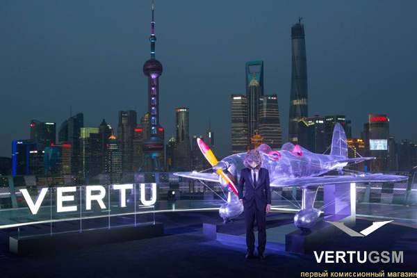 Vertu Signature Touch в Шанхае